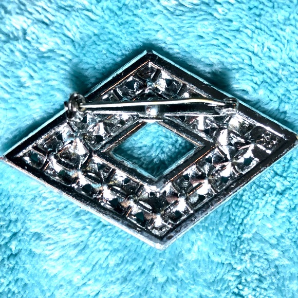 Vintage Diamond Shaped AB Rhinestone Crystal Brooch - Picture 4 of 7